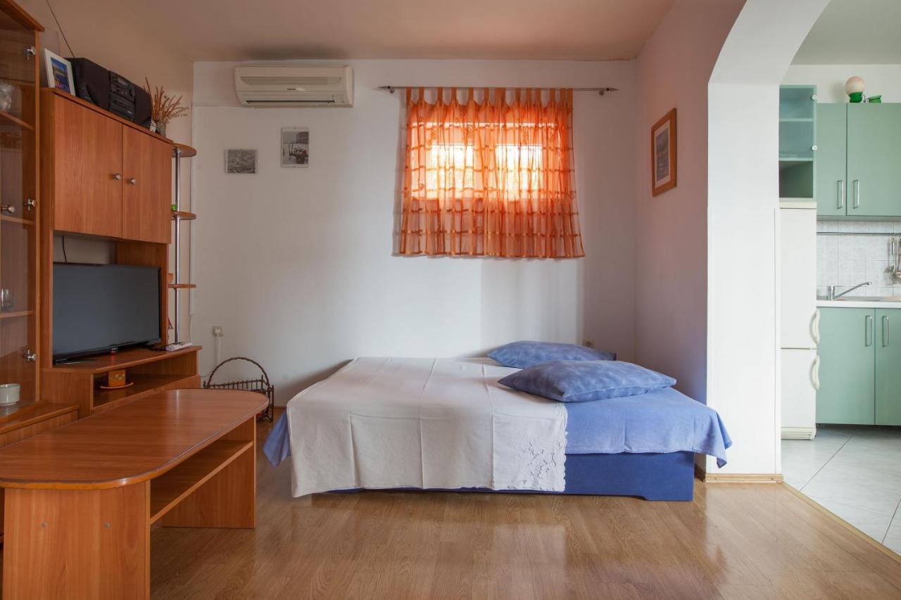 Apartments Dragan Baska Voda Exterior photo